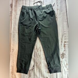 Old Navy Men’s StretchTech Joggers XL | New, Charcoal Gray